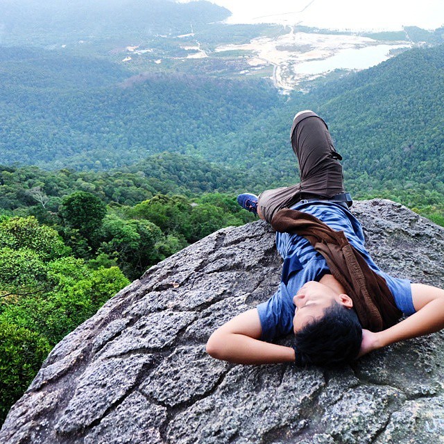 10 Tempat Wisata di Kabupaten Karimun Indah Nan Eksotis