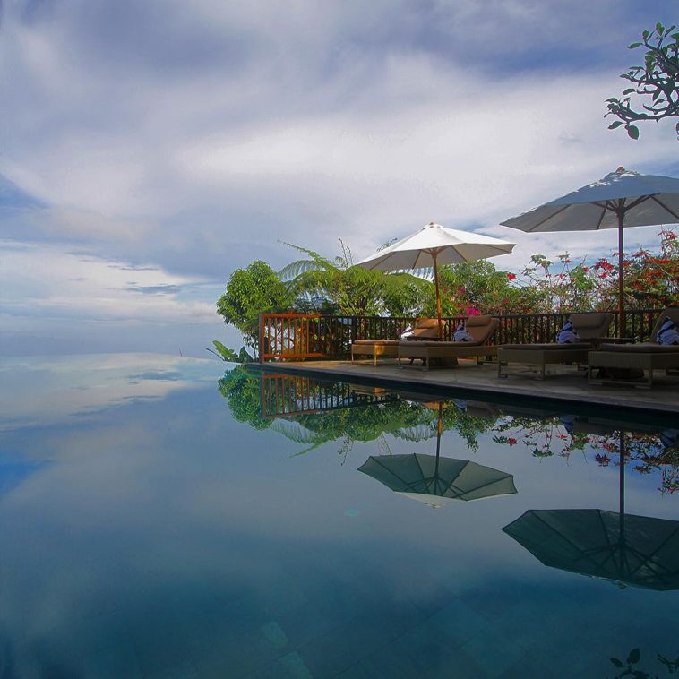 Menikmati Liburan di Bali Ala Maha Kemala, Traveler Cantik dan Berkelas!