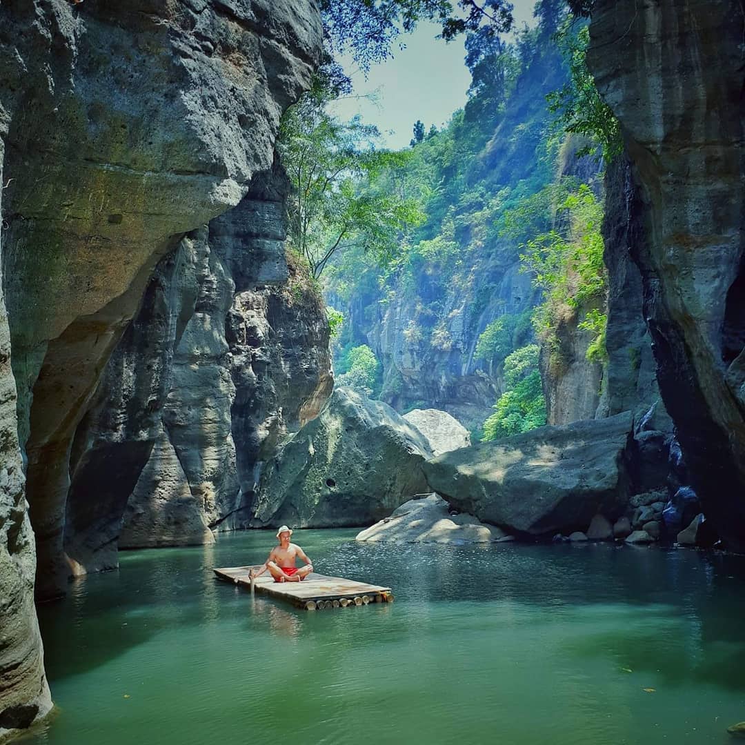 Green Kenyot Cikahuripan, Sungai Berair Jernih di Bandung