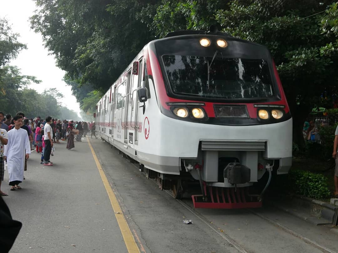 Jalanjalan Nikmati Atmosfer Solo, Naik Dua Kereta Keren Ini Aja