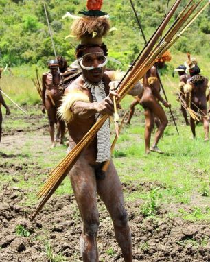 Ragam Tarian Perang Suku Indonesia, Indah Tanpa Pertumpahan Darah