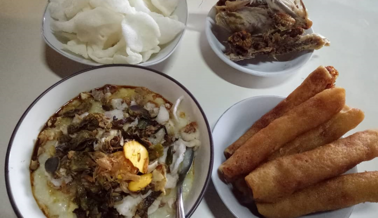 Bubur Ayam Bunut khas Sukabumi.