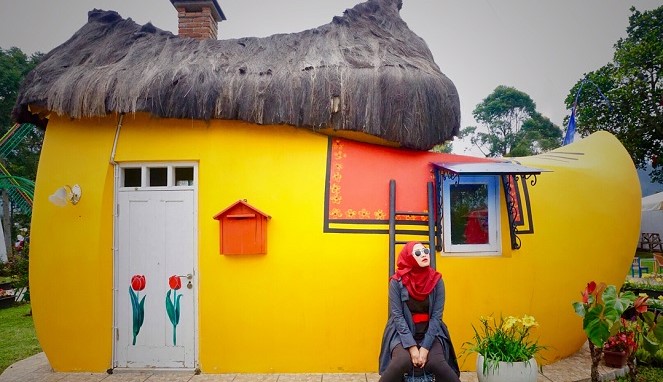 Rumah Belanda Lembang Bandung Berselfie Ria Dengan Suasana Negeri 