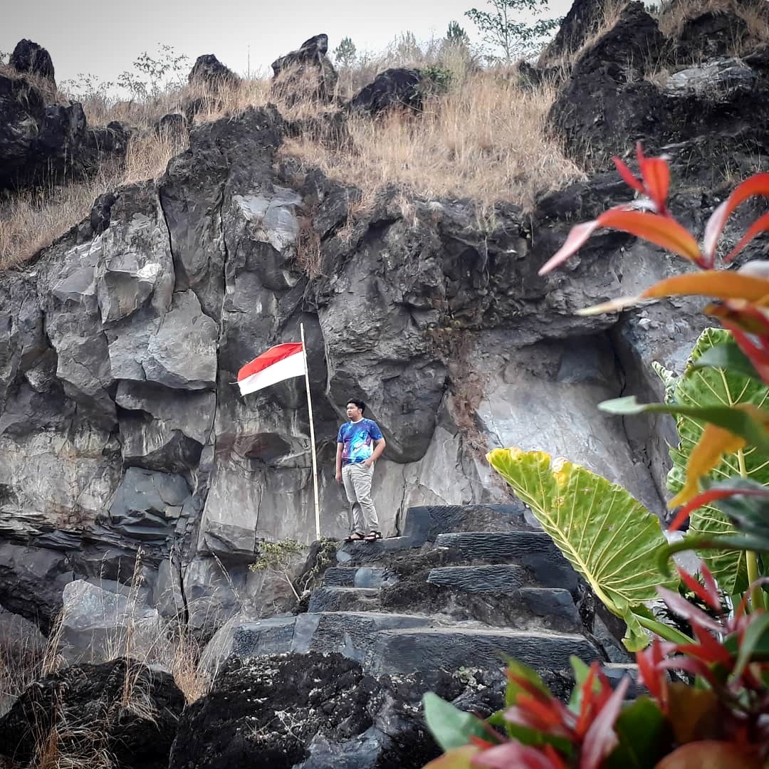 Objek Wisata Taman Batu Alami di Jawa Barat, Foto Cantik dengan Alam