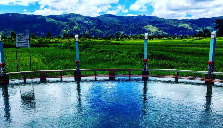 Pemandian air soda di Tarutung