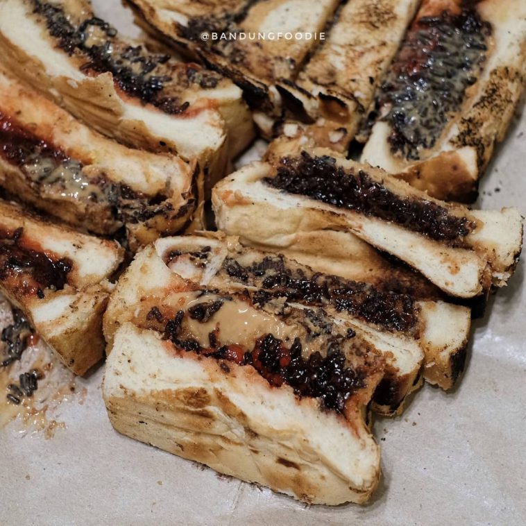 Pilkha Roti Pilihan Roti Bakar Populer di Bandung, Primadona Kudapan Saat Malam ...