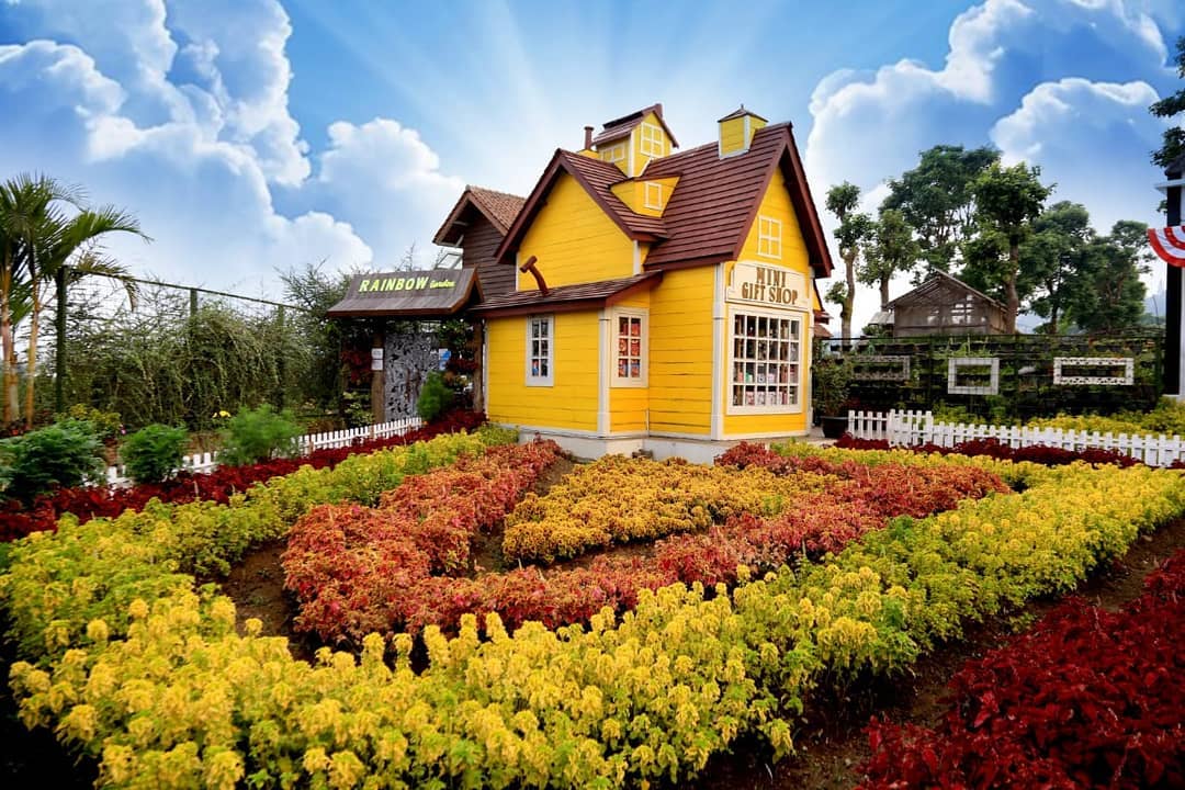 Spot Foto Baru di Floating Market Lembang, ada Sentuhan Jepang yang