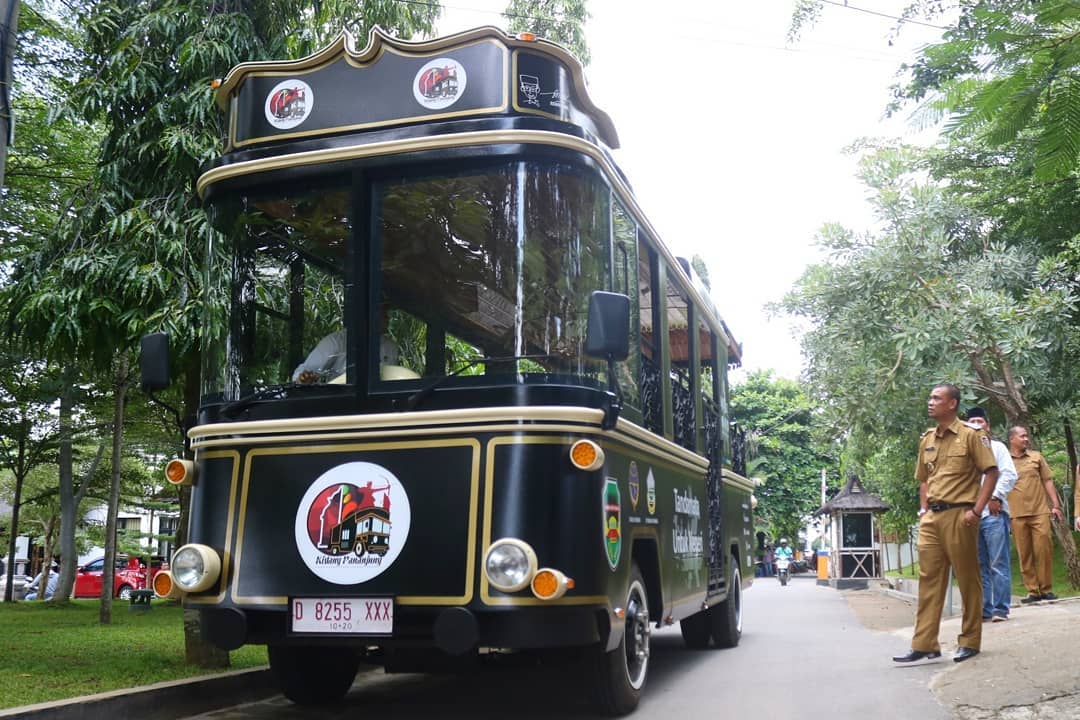Kidang Pananjung, Bus Wisata Purwakarta yang Siap Ajak Wisatawan ...
