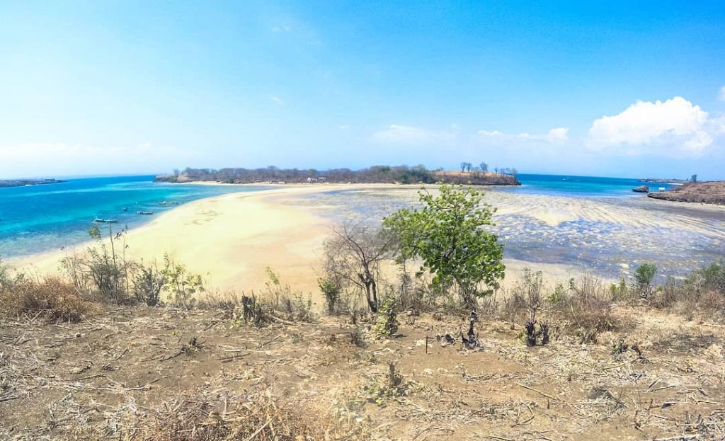 Gili Sunut, a Small Island with a Vanishing Bridge