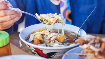 Soto Lenthok di Jogja