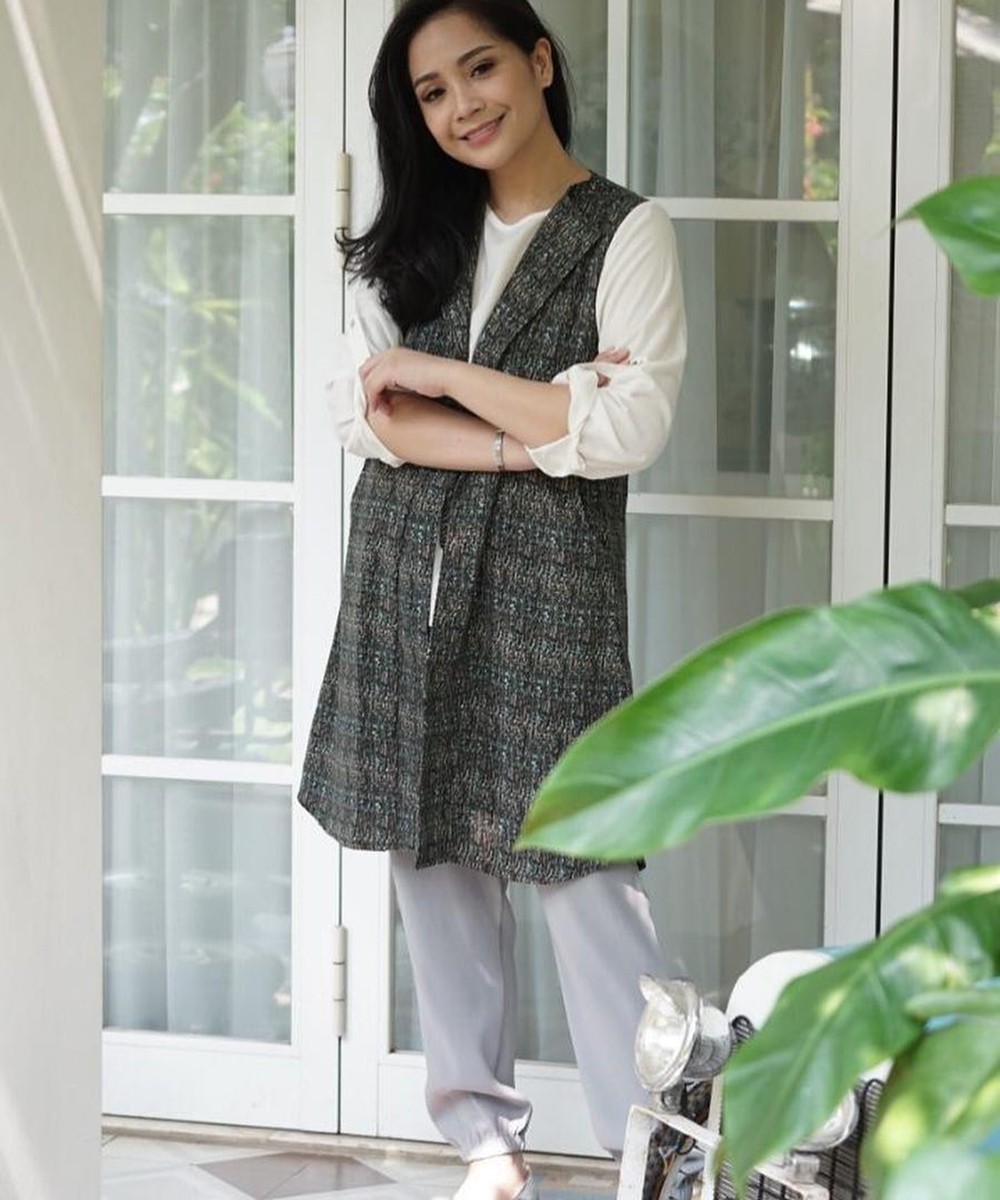 Nagita slavina bugil. Yukino Nagita. Sempak Nagita Slavina. Nagita Colmek. Bokeb Nagita Slavina