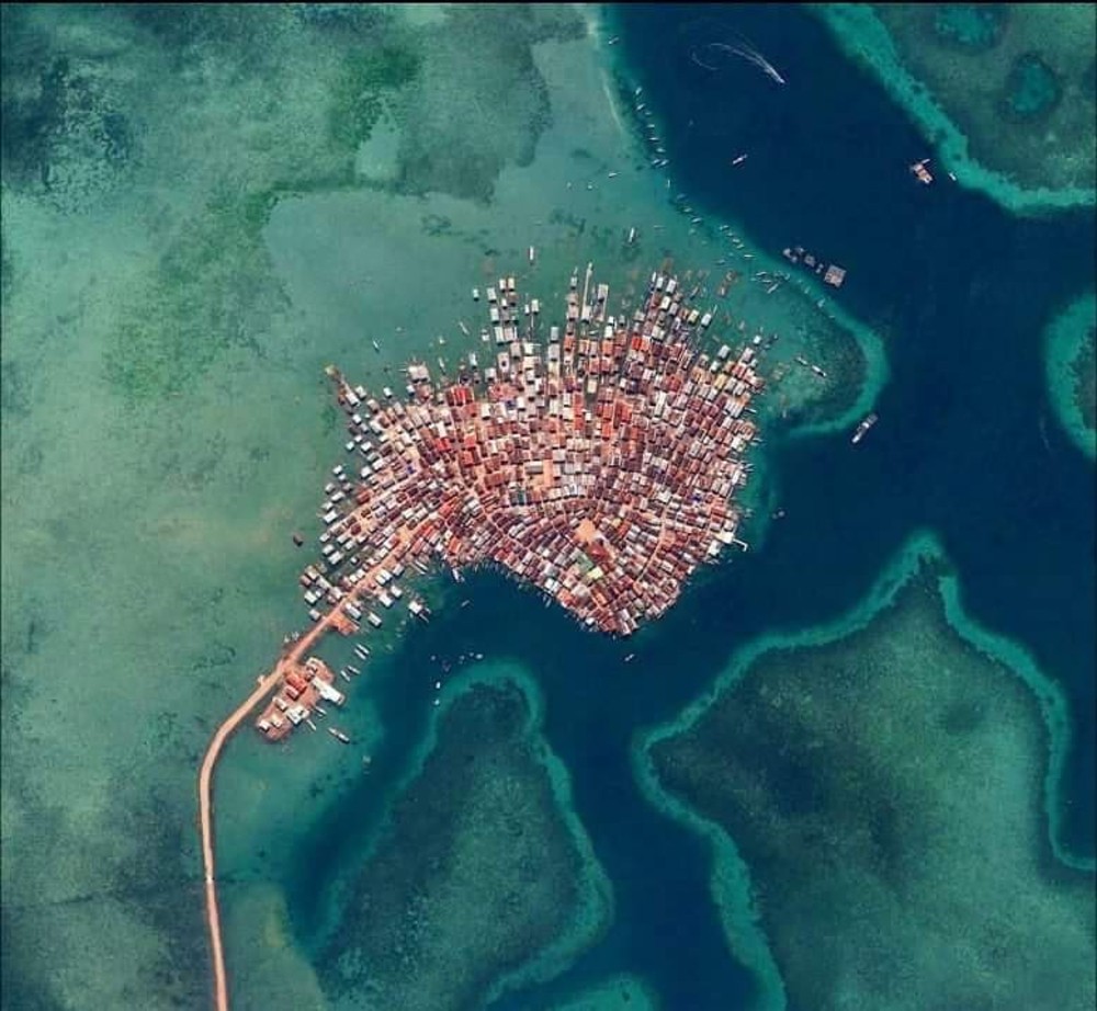 visiting-bungin-the-densest-island-in-the-world