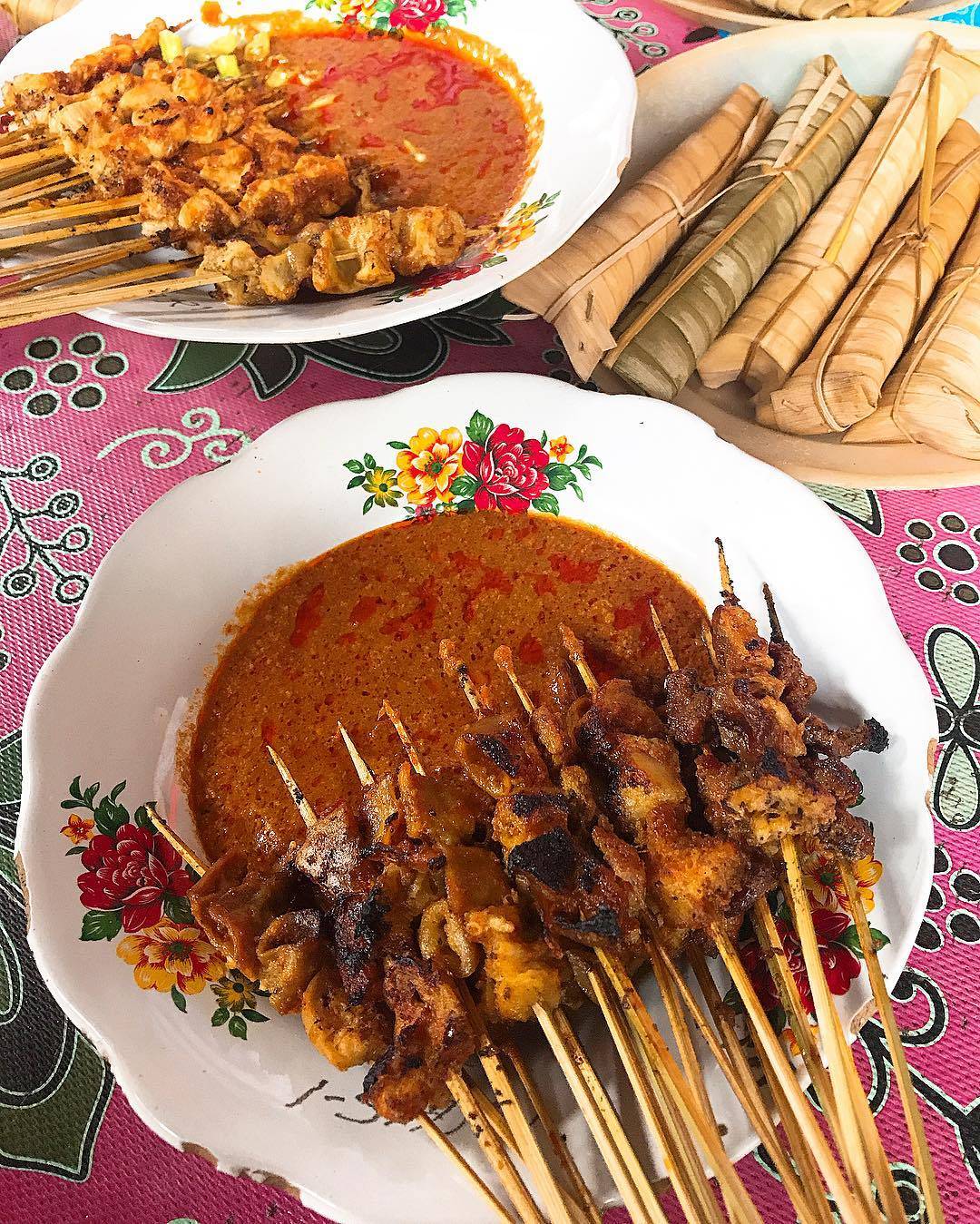Enjoying Unique Satays from Lombok