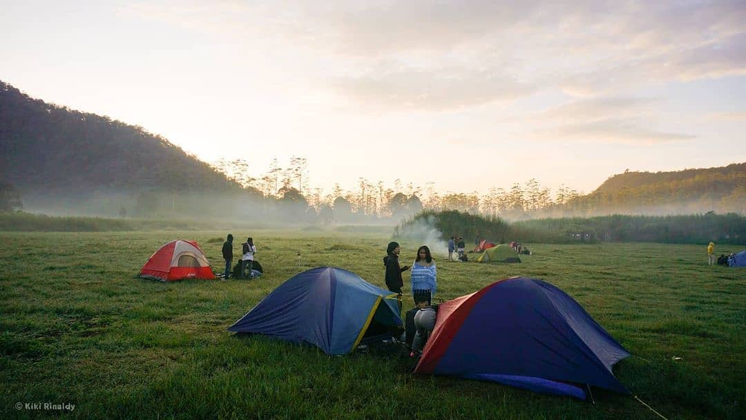 Rekomendasi Tempat Camping di Bandung, Liburan Menikmati Alam yang Asri