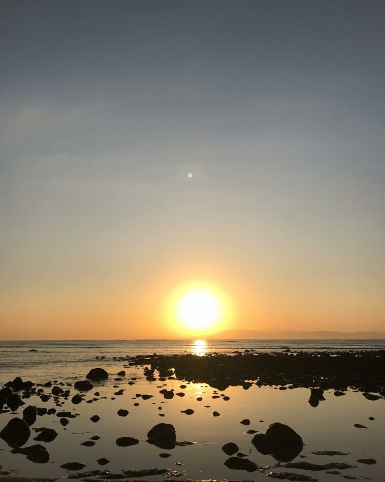 Pantai Labuhan Haji, Spot Terbaik Menikmati Matahari Terbit di Lombok